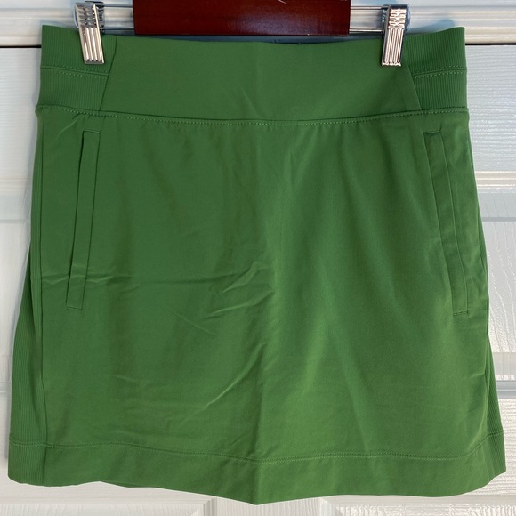 Athleta Skort W/Pockets Green Size 4 New Never Worn No Tags - Picture 2 of 12